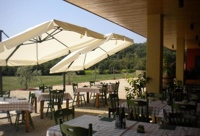 ホテル Agriturismo Mazzeracca