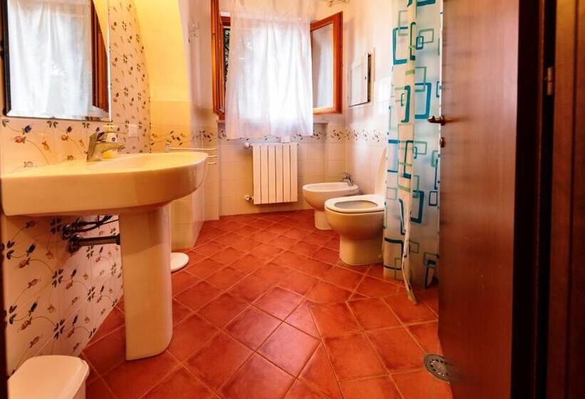 בית מלון כפרי Agriturismo Poggio Al Tesoro