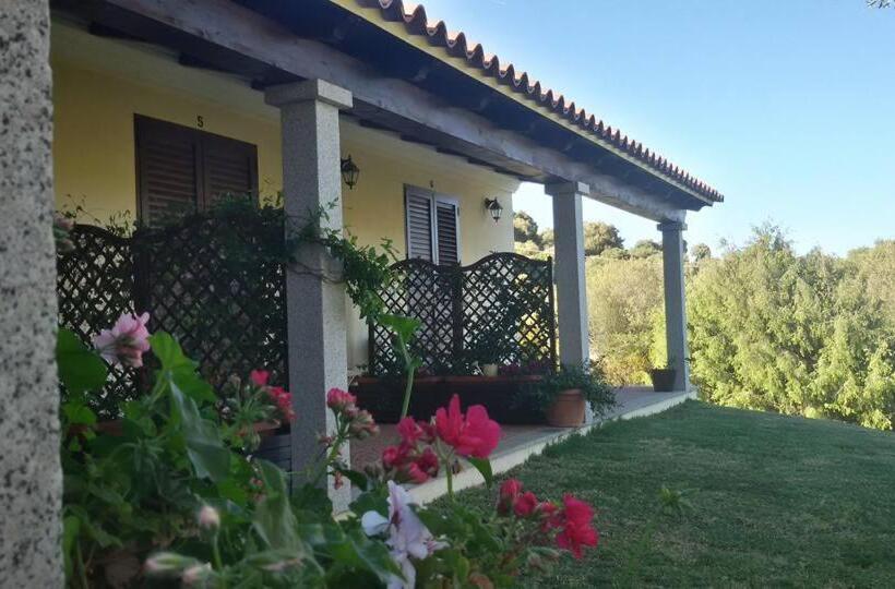 בית מלון כפרי Agriturismo Sa Mendhula