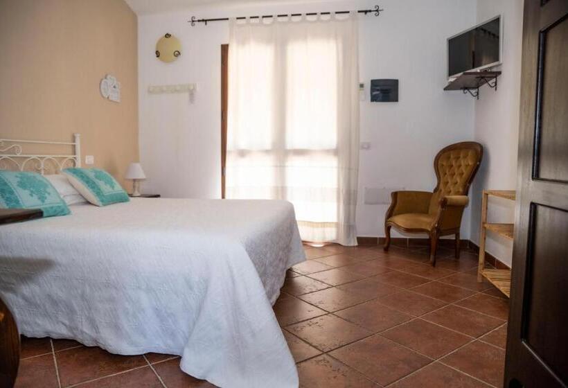 ホテル Agriturismo Sa Mendhula