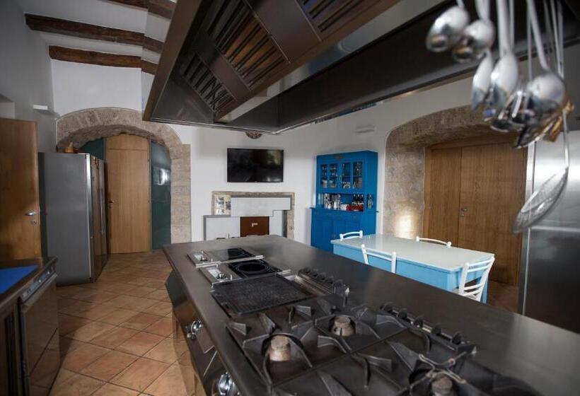 בית מלון כפרי Palazzo Tronconi