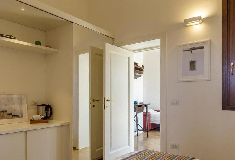 בית מלון כפרי Tenutayala   Residenza Agrituristica