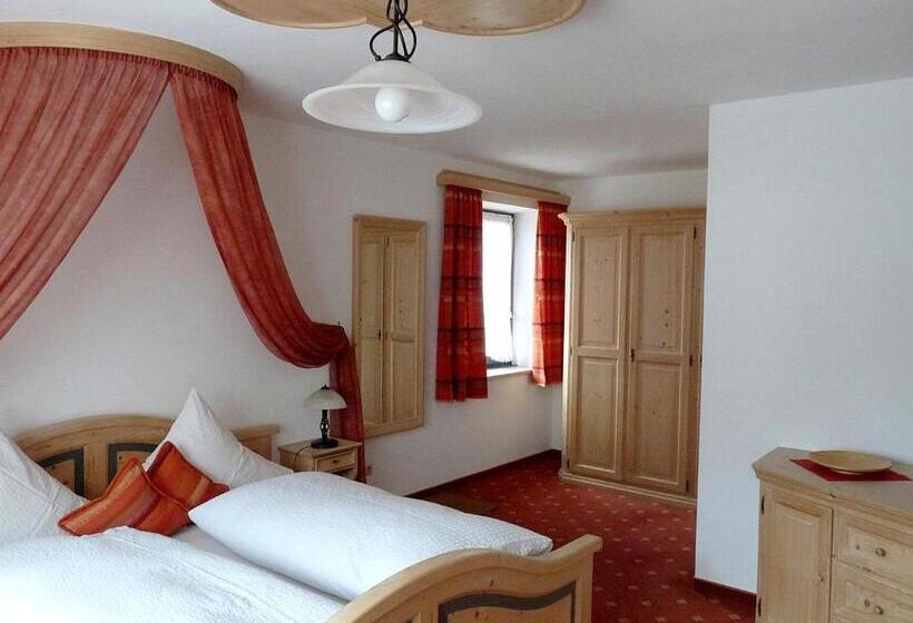 Пансион Gästehaus Pointner