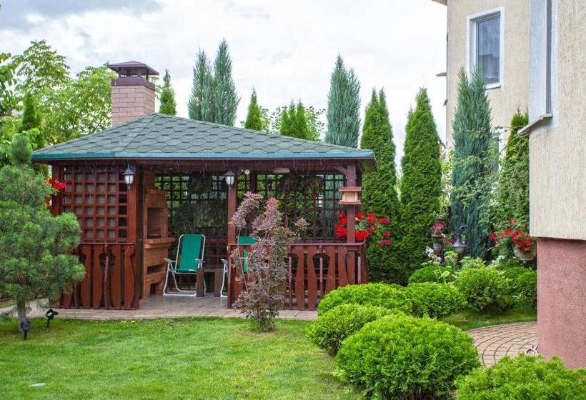 פנסיון Guest House Dom 15