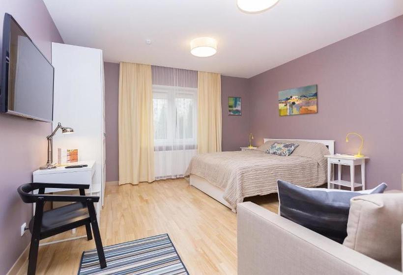 פנסיון Guest House Dom 15