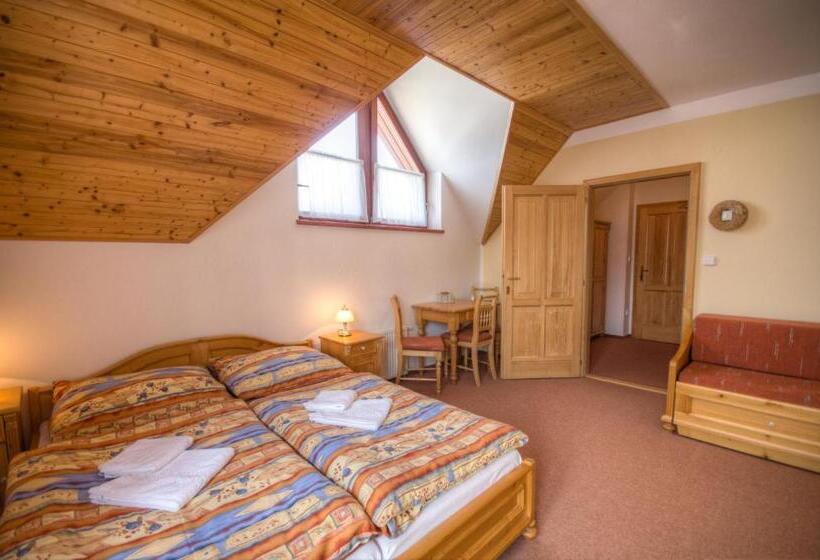 بنسيون Harrachovská Hacienda