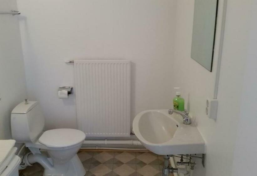 پانسیون Lagarfell Studios