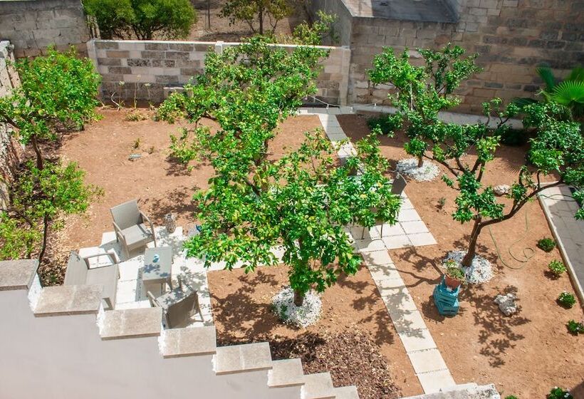 פנסיון Riz Salento Guest House