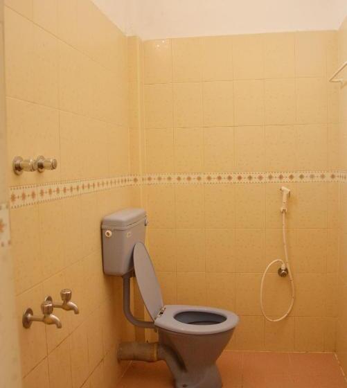 פנסיון Siva Residency