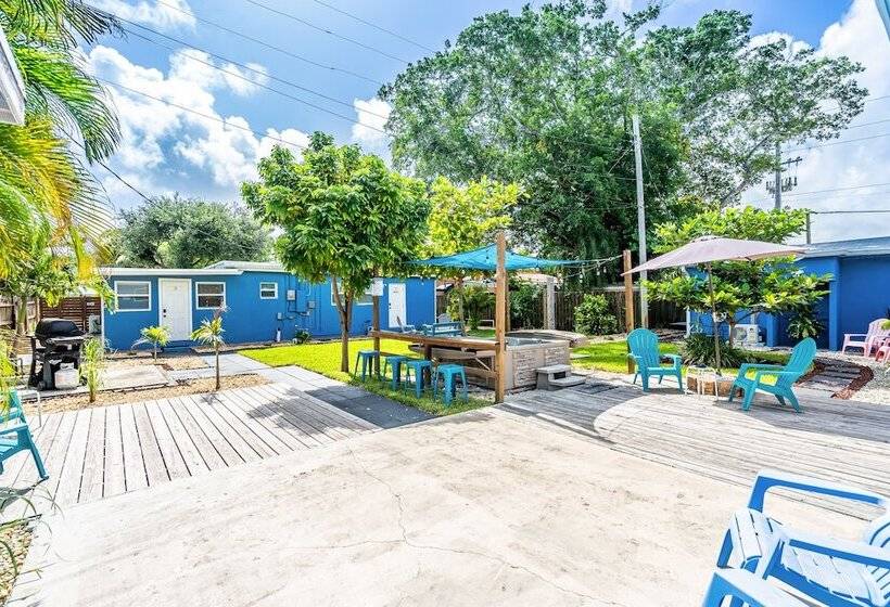 膳宿费 The Blue House Fort Lauderdale