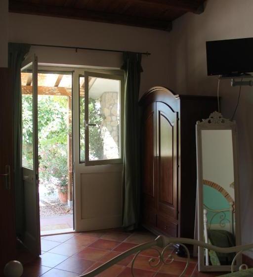 בית מלון כפרי Agriturismo Agrifoglio