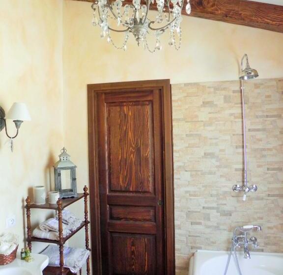 בית מלון כפרי Agriturismo Sugheretello