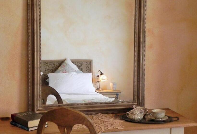 בית מלון כפרי Agriturismo Sugheretello