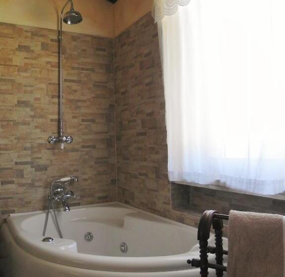 בית מלון כפרי Agriturismo Sugheretello