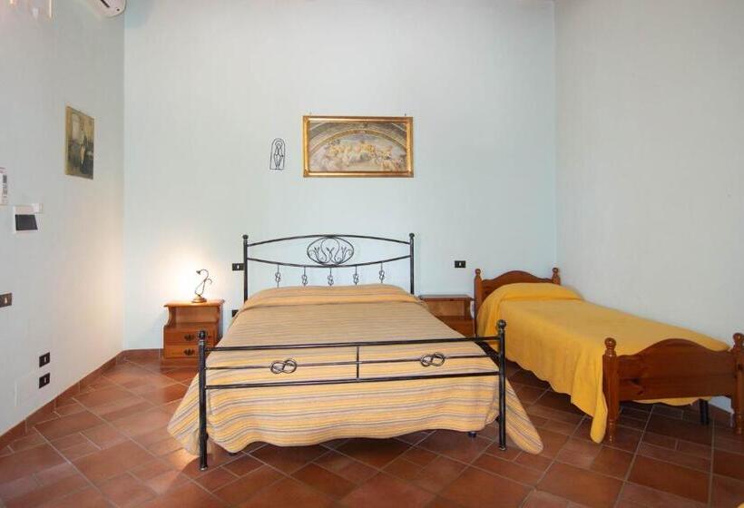 בית מלון כפרי Il Falco Del Cilento