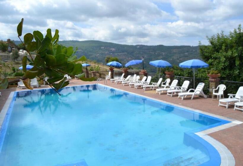 בית מלון כפרי Il Falco Del Cilento