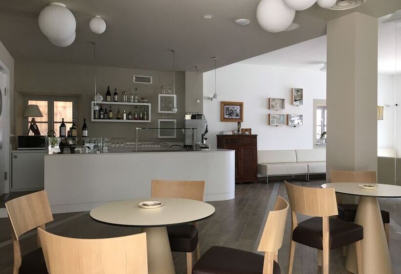 Отель Monteverde