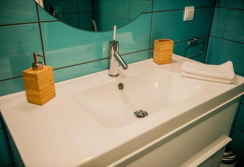 פנסיון Braun Rooms Deluxe