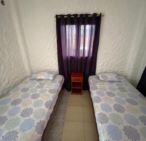 بنسيون Casa De Heidi