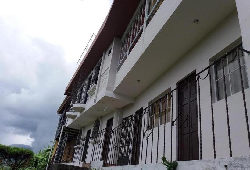 بنسيون El Balcón De Ataco