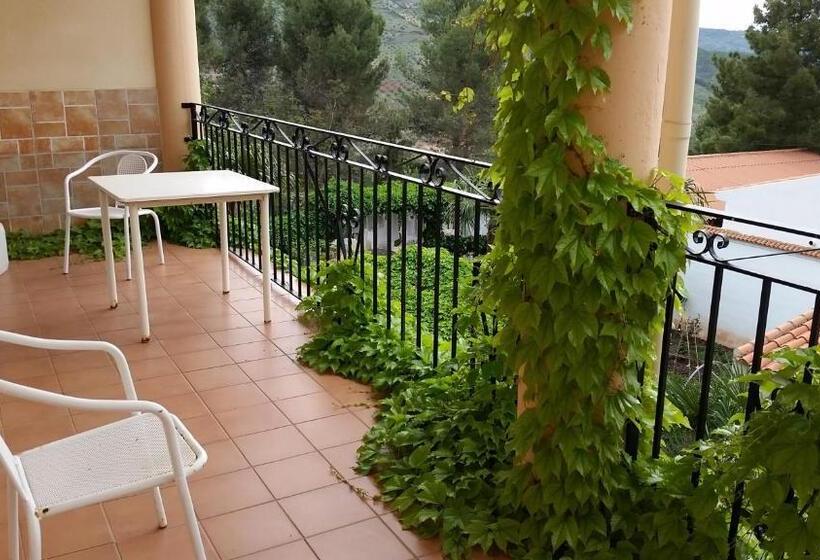 بنسيون Hostal Los Rosales