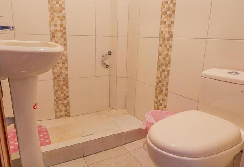 پانسیون Hostal Sonia