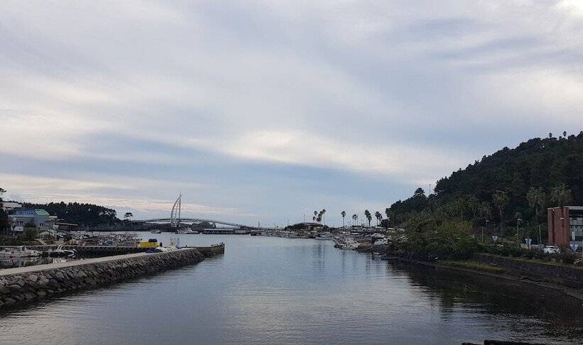 פנסיון Jeju Mimong