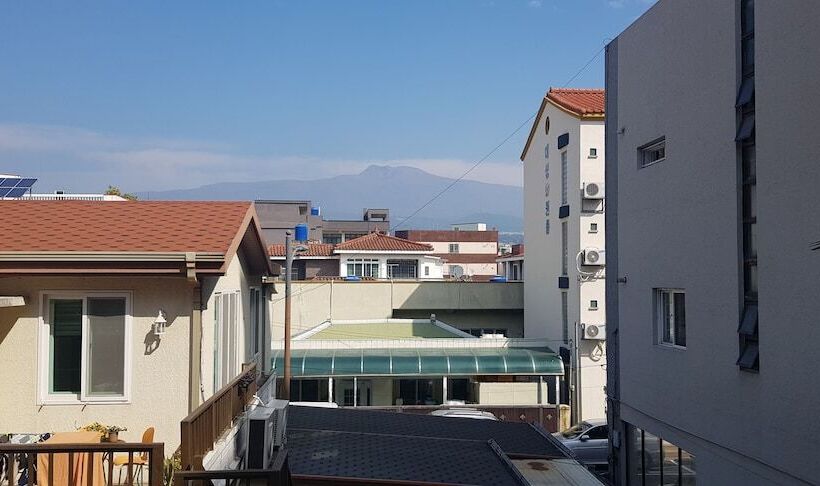 פנסיון Jeju Mimong