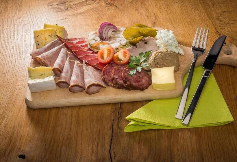 بنسيون Siri's Einkehr