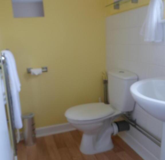 بنسيون Strathallan Guest House