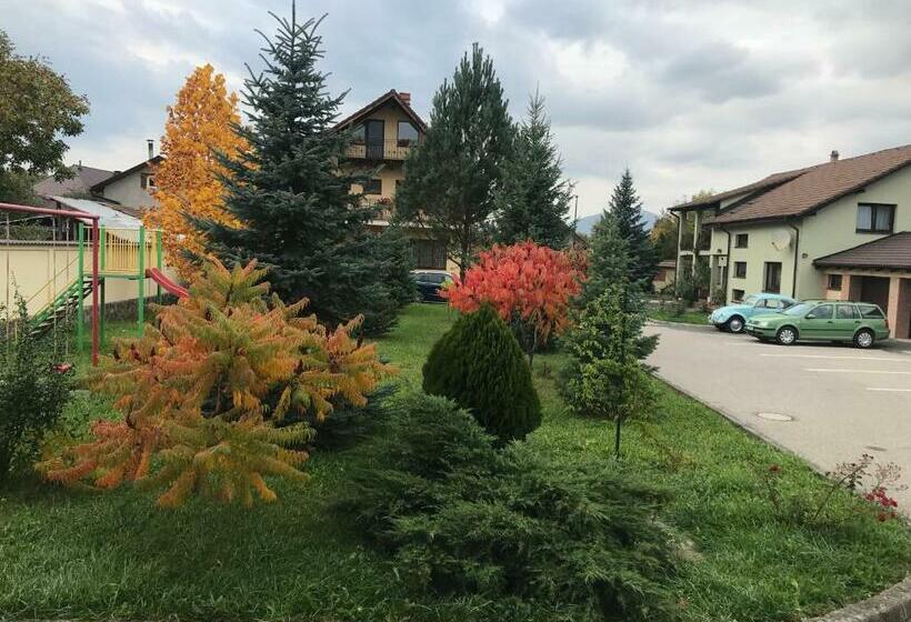 פנסיון Vila Old Cars