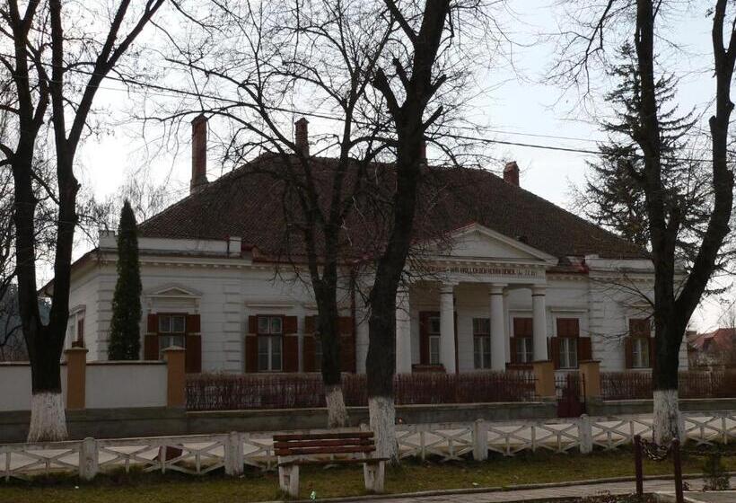 بنسيون Vila Old Cars