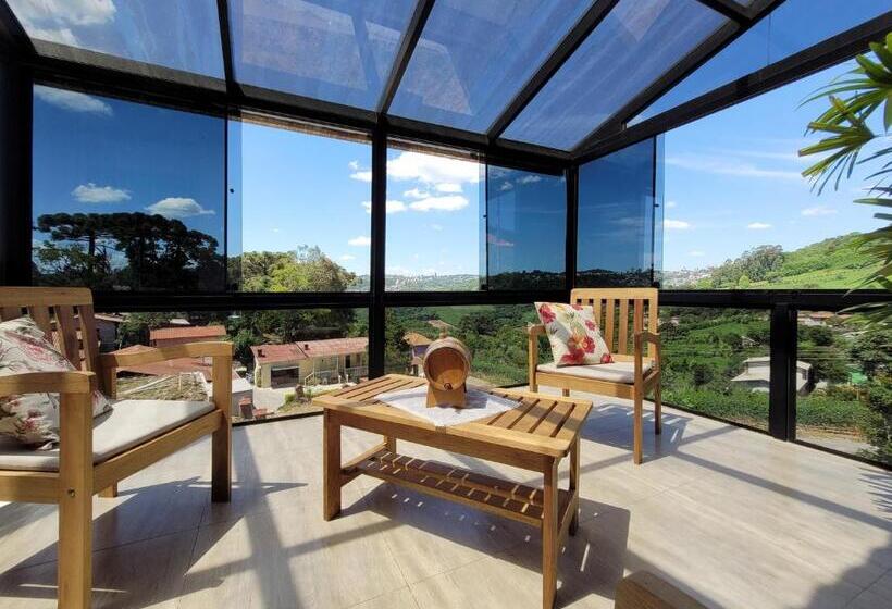 ペンション Vinícola & Pousada Terragnolo