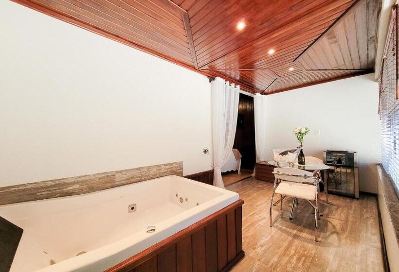 ペンション Vinícola & Pousada Terragnolo