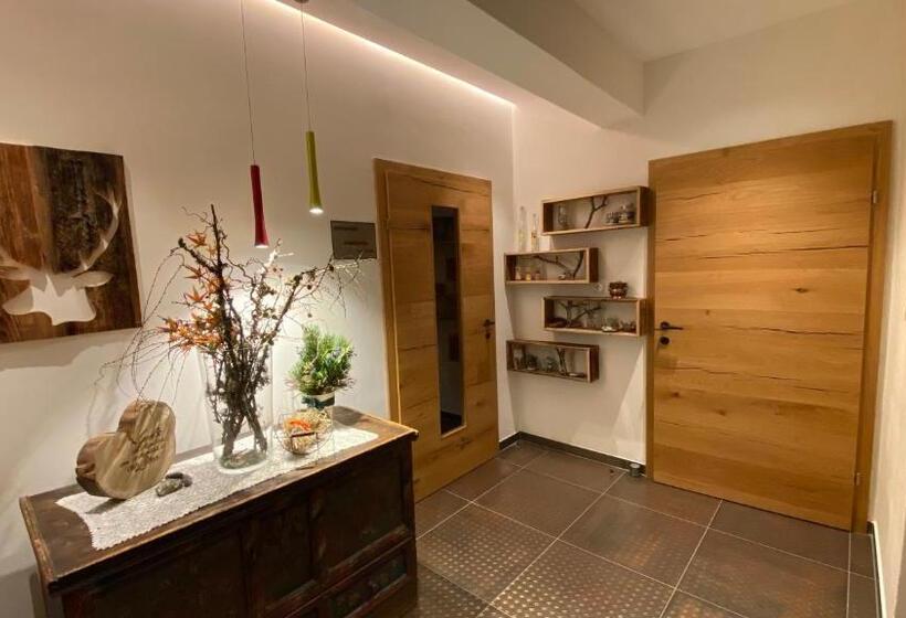 ユースホステル Alpengasthof Grobbauer