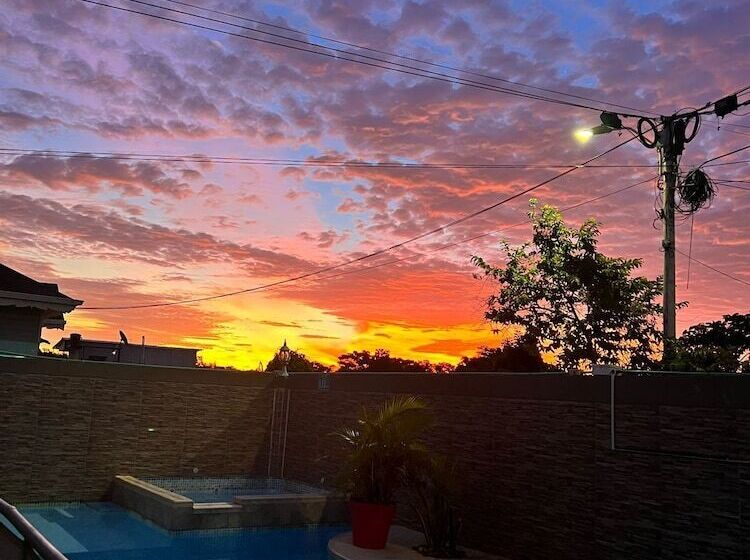 هاستل Jackuri Casa Hospedaje