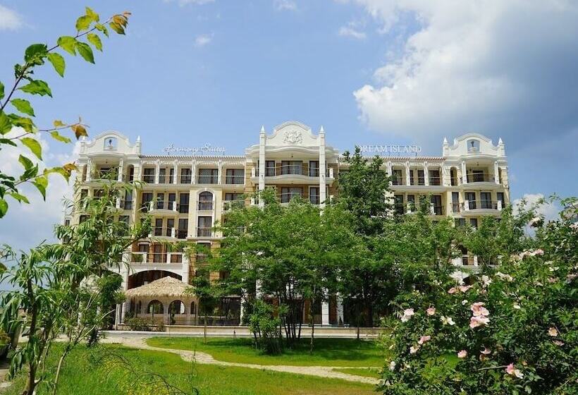 Harmony Suites   Dream Island