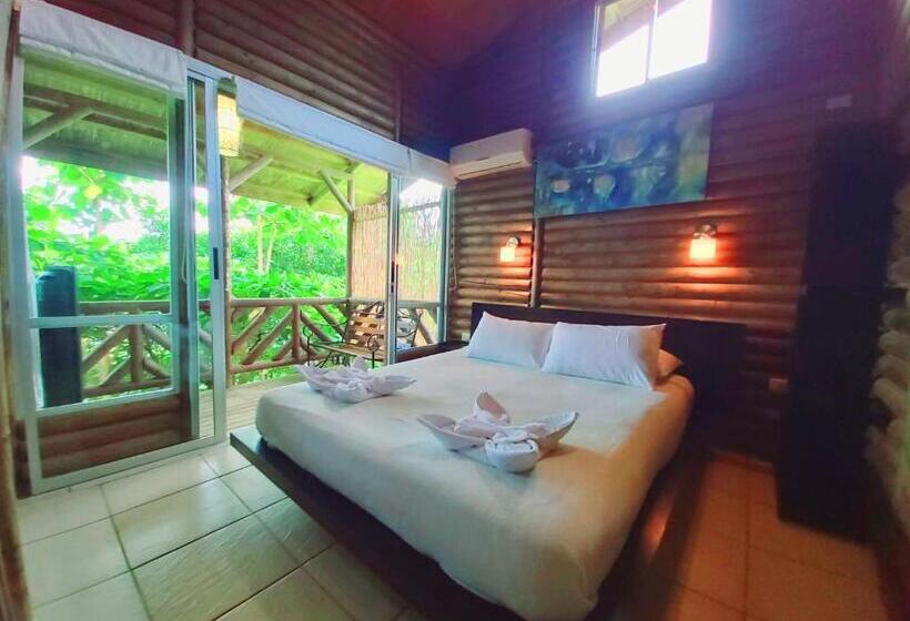 Horizon Hotel & Yoga Center