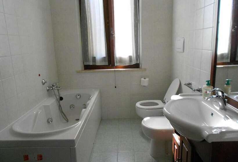 Отель Fattoria Del Quondam