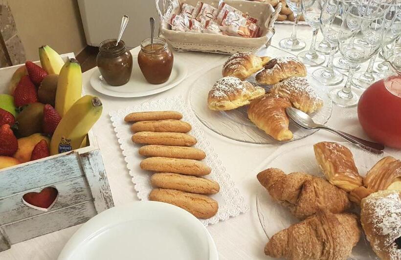 호텔 Il Casale Della Regina