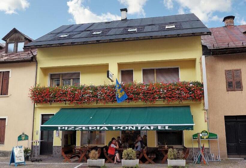 펜션 Albergo Pontafel