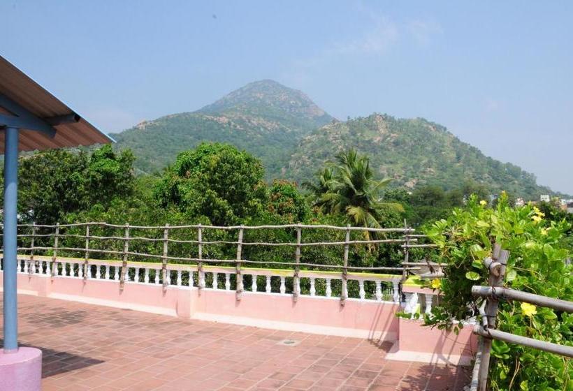 פנסיון Arunachala Ramana Home