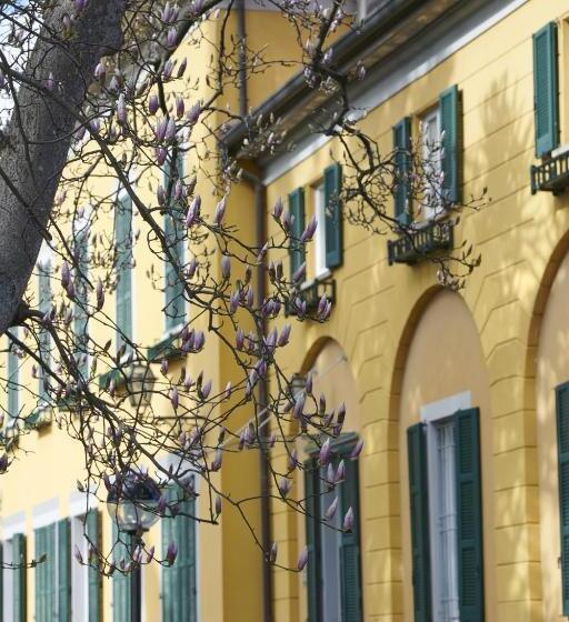 פנסיון Foresteria La Torretta