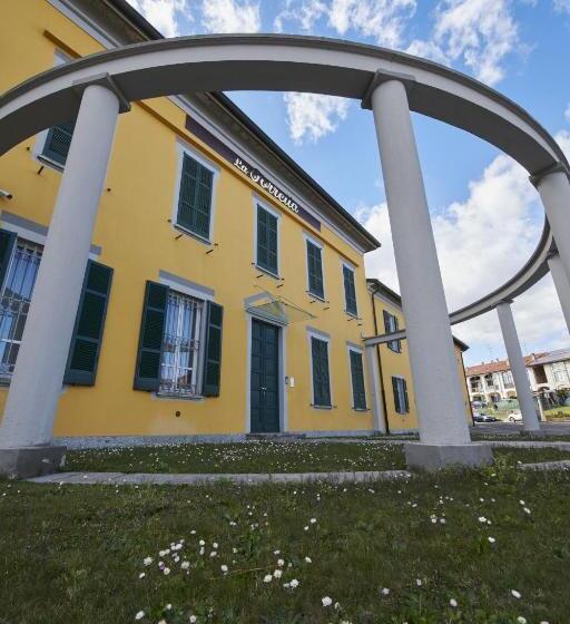 פנסיון Foresteria La Torretta