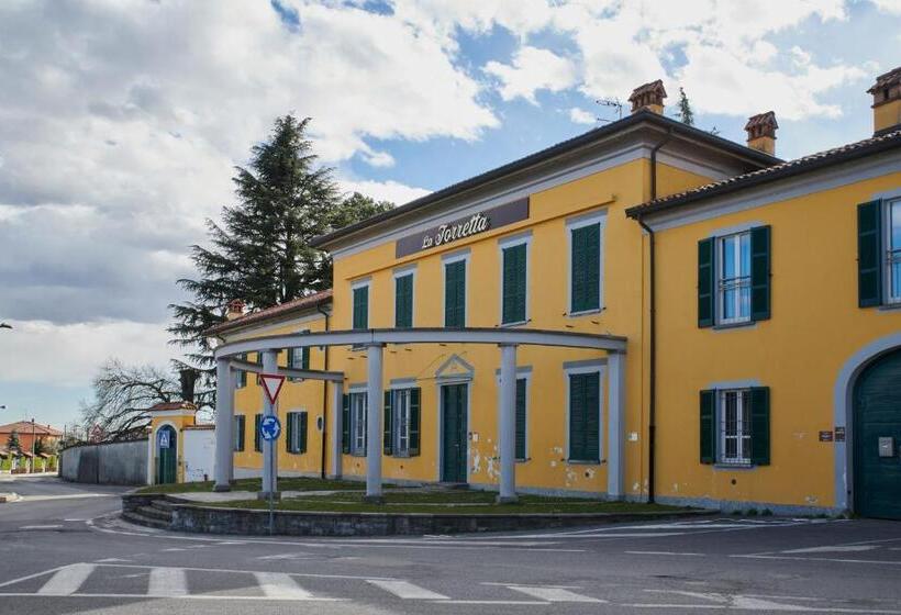 פנסיון Foresteria La Torretta