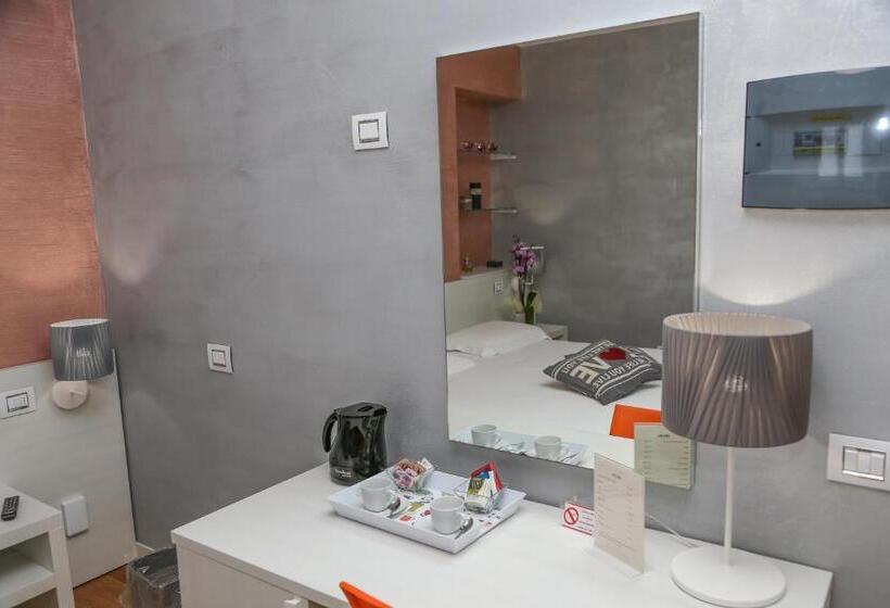 פנסיון Foresteria La Torretta