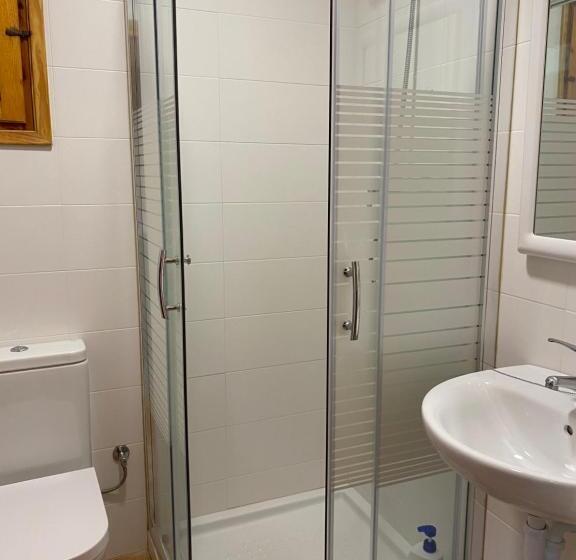 膳宿费 Hostal Alt Llobregat