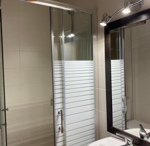 膳宿费 Hostal Alt Llobregat
