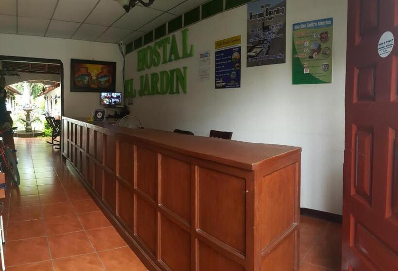 펜션 Hostal El Jardin