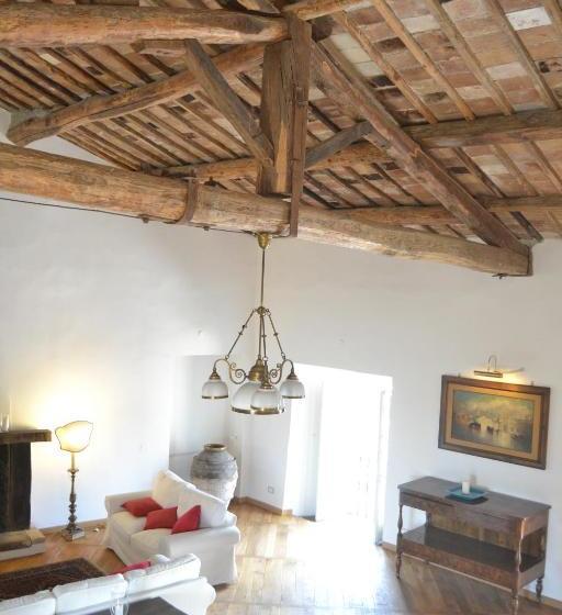 פנסיון La Corte Di Alice